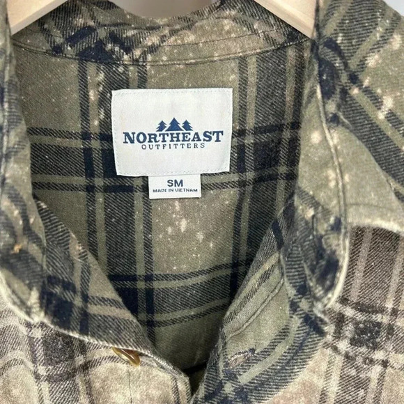 Northeast Outfitters Jimmi Hendrix Flannel Shirt Small - Picture 3 of 9